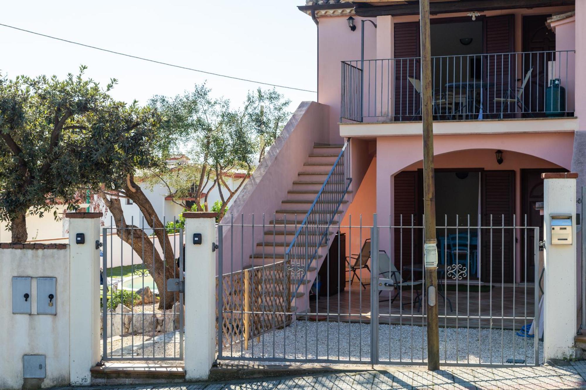 Bynos Pool - Primo Piano Apartment Santa Maria Navarrese Exterior photo