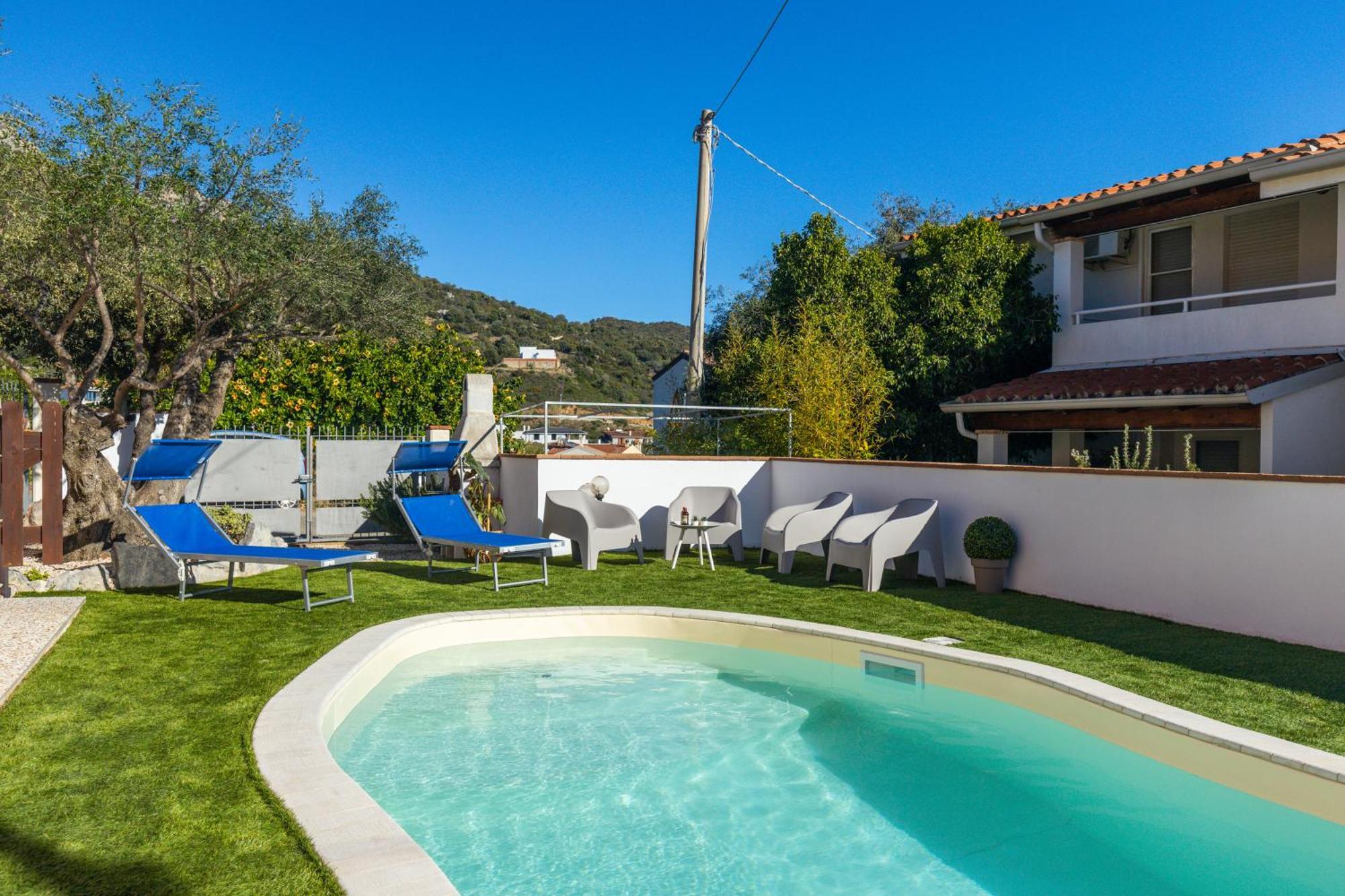 Bynos Pool - Primo Piano Apartment Santa Maria Navarrese Exterior photo